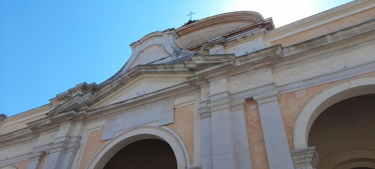 Corte Cavour. Una Mansarda Nel Cuore Della Citta ราเวนนา ภายนอก รูปภาพ