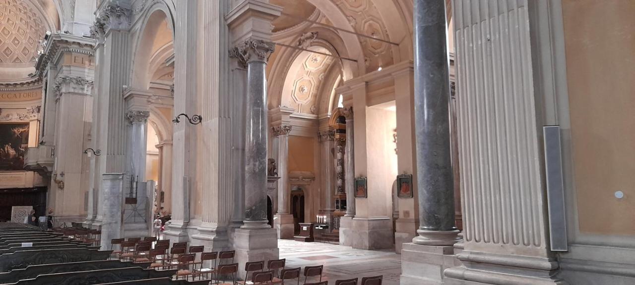 Corte Cavour. Una Mansarda Nel Cuore Della Citta ราเวนนา ภายนอก รูปภาพ