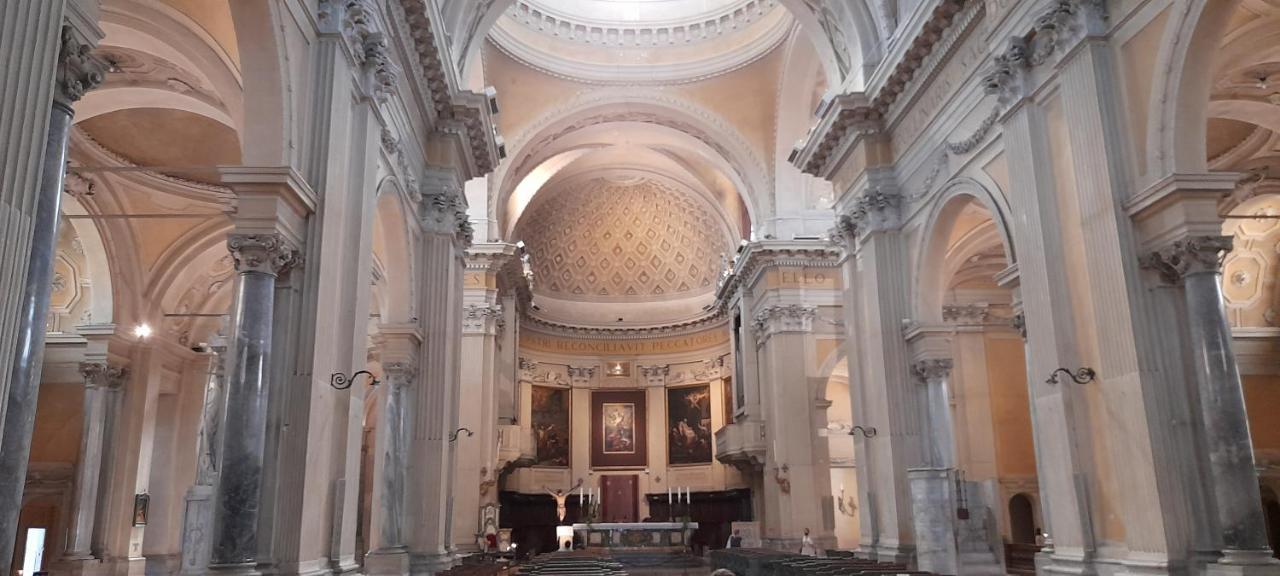 Corte Cavour. Una Mansarda Nel Cuore Della Citta ราเวนนา ภายนอก รูปภาพ