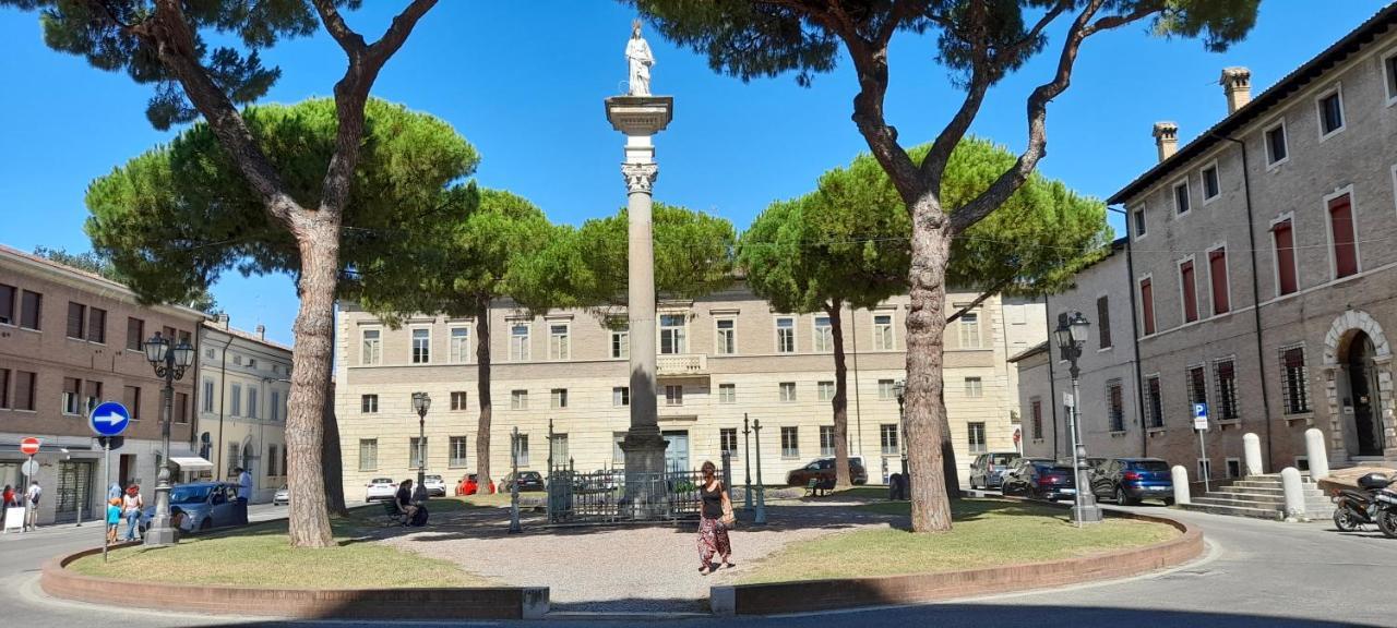 Corte Cavour. Una Mansarda Nel Cuore Della Citta ราเวนนา ภายนอก รูปภาพ